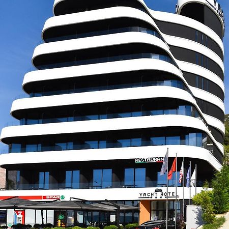 Yacht Hotel Vlorë Esterno foto
