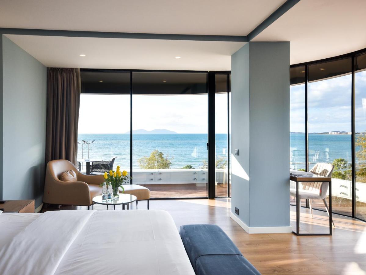 Yacht Hotel Vlorë Esterno foto
