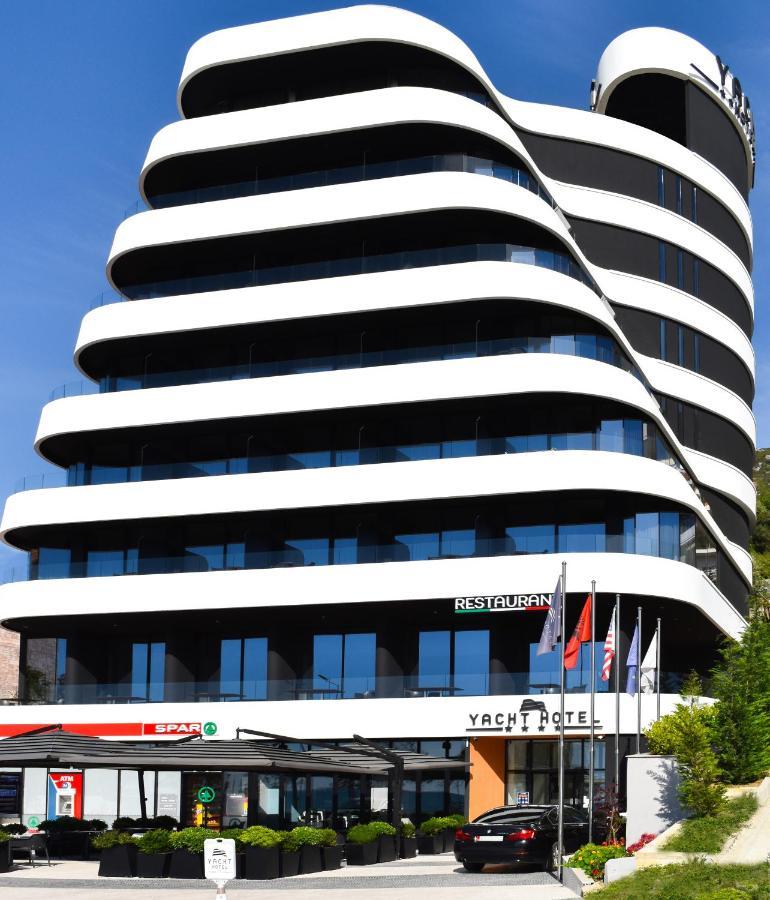 Yacht Hotel Vlorë Esterno foto